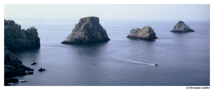 Photo panoramique, les tas de pois,pointe de Pen Hir,finistere nord,bretagne.© Août 2003 Christophe Letellier