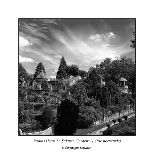 Gerberoy,oise: jardins du peintre post impressioniste Henri  Le Sidaner.&copy; Septembre 2005 Christophe Letellier