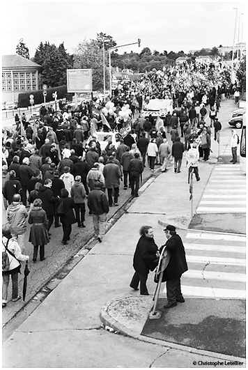 Photo noir et blanc: manifestation pour la réforme des retraites 2010-ville d'Evreux.© 2010 Christophe Letellier tous droits réservés.