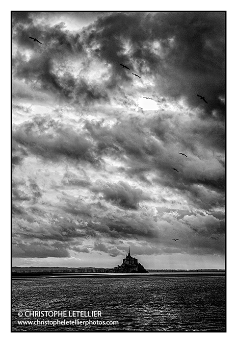 Le Mont St Michel dans la tourmente